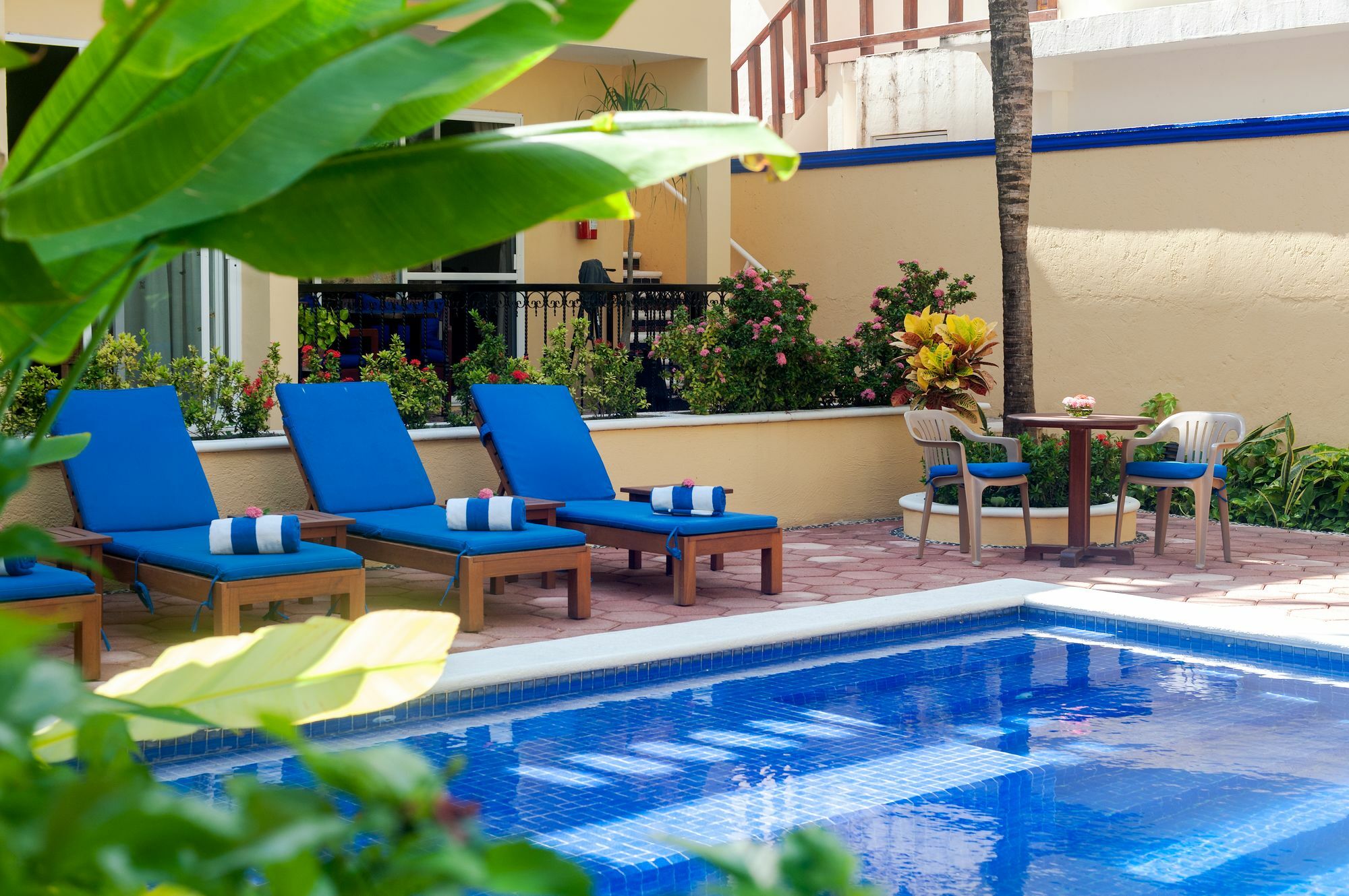 Abbey Del Sol Aparthotel Puerto Morelos Exteriör bild